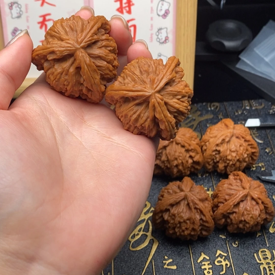 中***。吊坠文玩核桃白狮11111111111