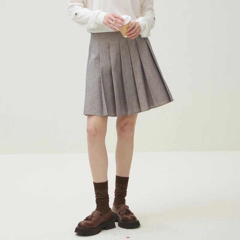 谜底短裤女2025秋季新品复古格纹挺括有型俏皮百褶裙裤253MK1161