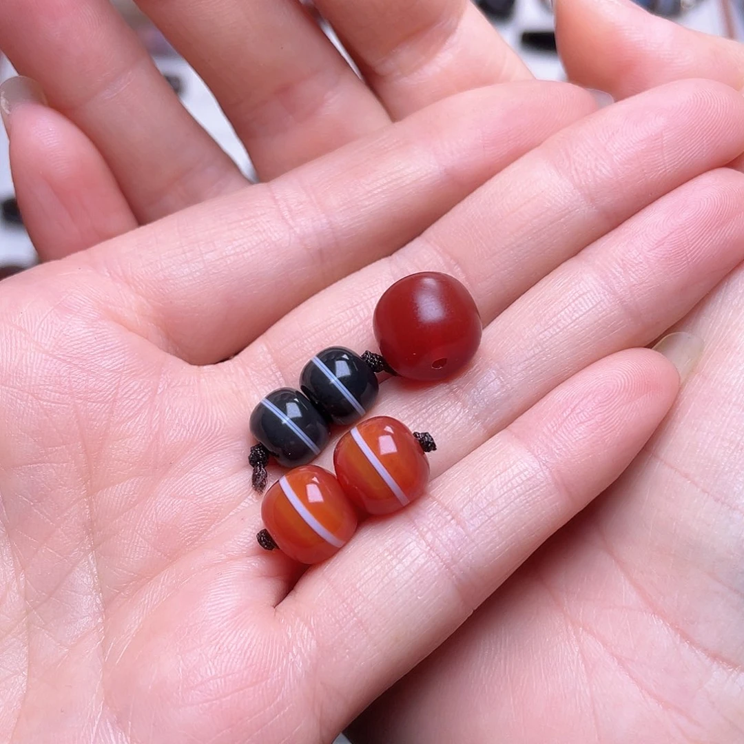 玛瑙/玉髓颈饰未镶嵌按***。