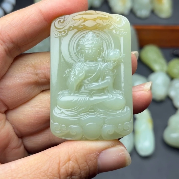 和田玉未镶嵌颈饰