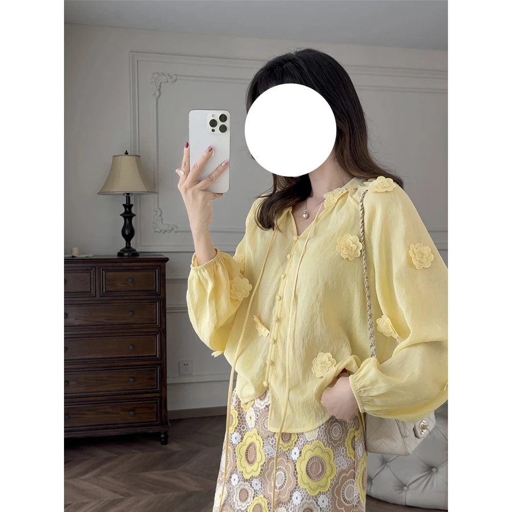 立体花朵纯色衬衣女2025秋季韩版新款V领长袖上衣宽松洋气衬衫潮