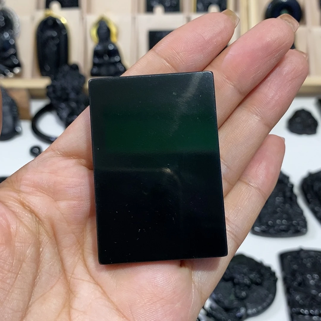 路***下岫玉未镶嵌天然岫玉蛇纹石玉颈饰