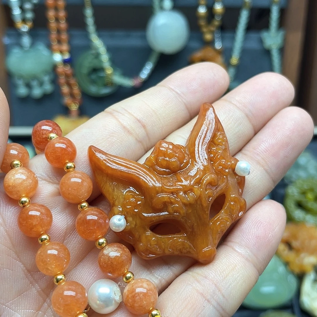 蛇纹石玉未镶嵌颈饰