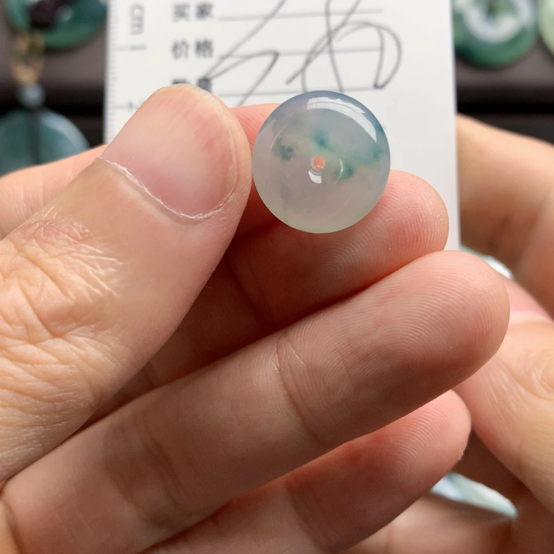 翡翠未镶嵌颈饰吊坠