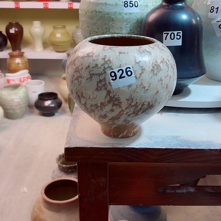 晶***晶花瓶白泥高20口12。摆件。926