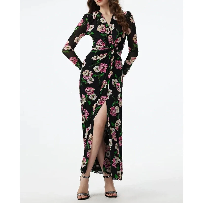 Miss Judy秋季新款长袖V领碎花连衣裙设计感显瘦高腰开叉长款裙子