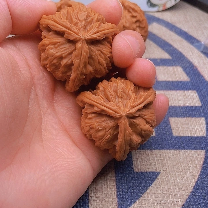 吊坠文玩核桃脑*疼三棱