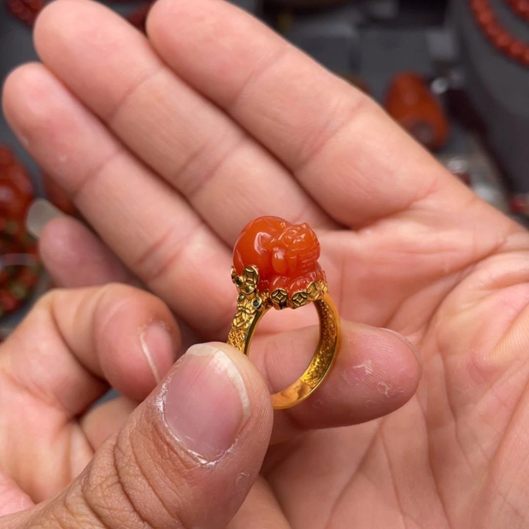 【闪购商品】南红玛瑙珠宝奇石18K金镶嵌戒指