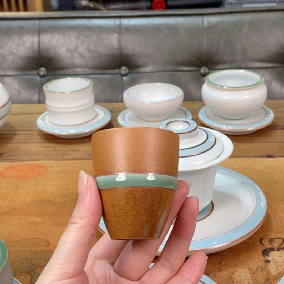 朱砂胎草木灰玉带缠腰