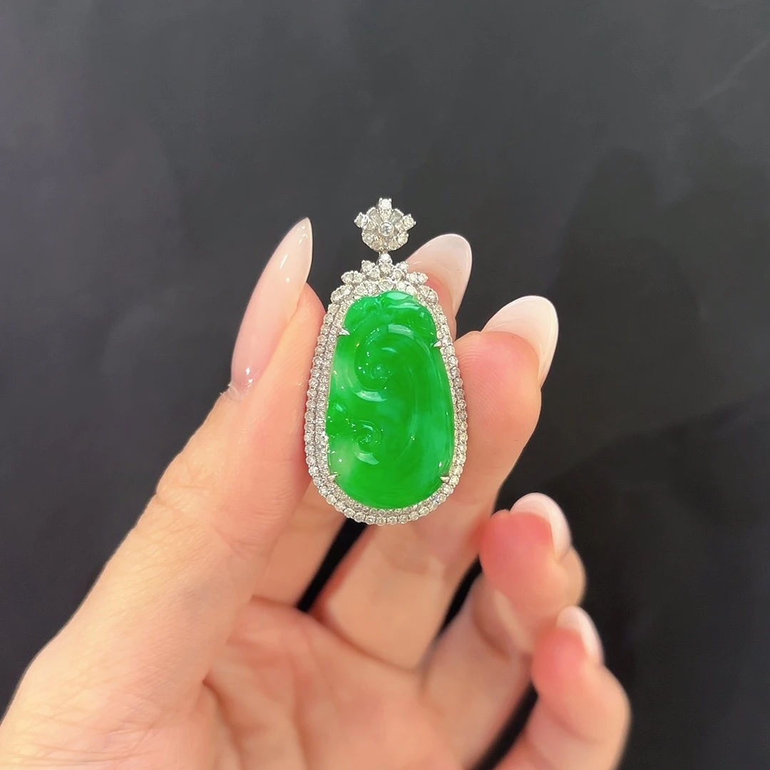 翡翠18K金镶嵌吊坠(不含链)如意吊坠多人不退不换