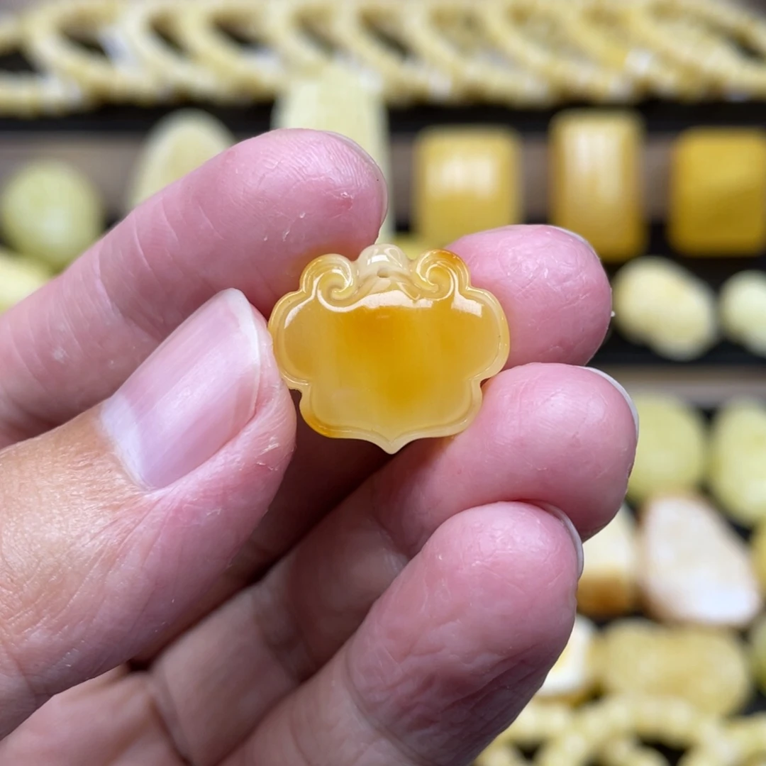 琥珀未镶嵌裸石琥珀蜜蜡