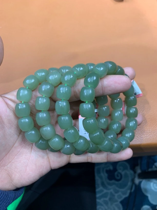 纯天然和田玉08年青海三岔河湖水绿12多样性发其一