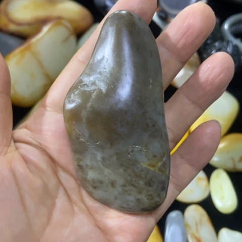 未镶嵌和田玉（糖玉）车挂