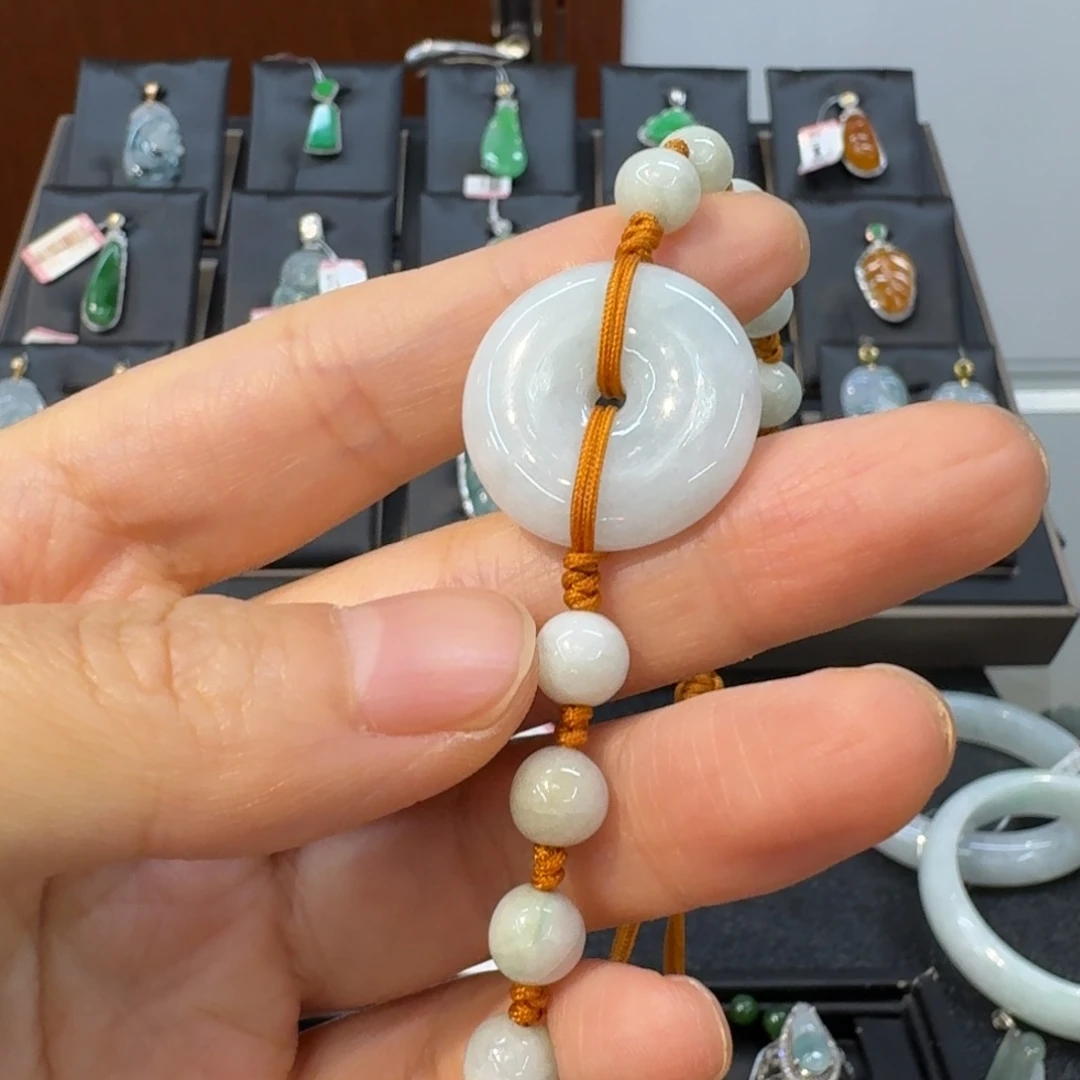 颈饰未镶嵌翡翠手链