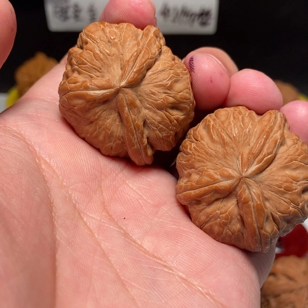 吊坠文玩核桃元宝3棱39尺28