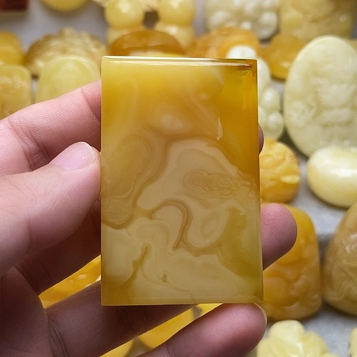 琥珀颈饰未镶嵌琥珀蜜蜡吊坠
