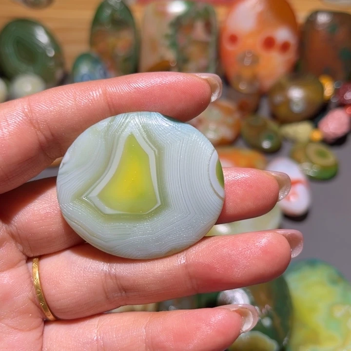 玛瑙/玉髓颈饰未镶嵌