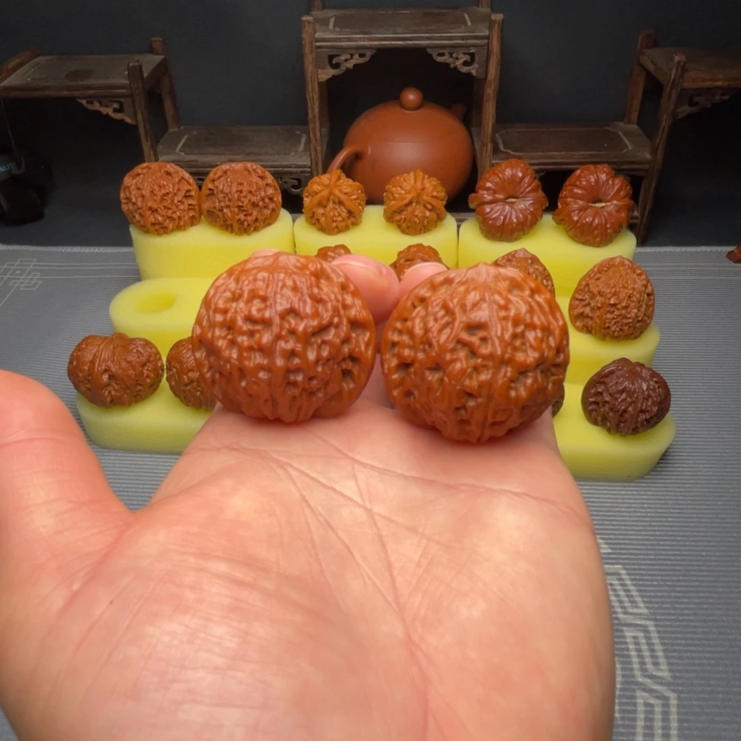 把件文玩核桃42全品莲花手盘一年