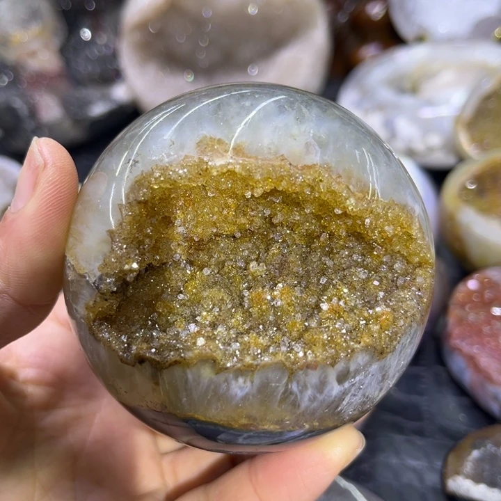 未镶嵌水晶珠宝半成品