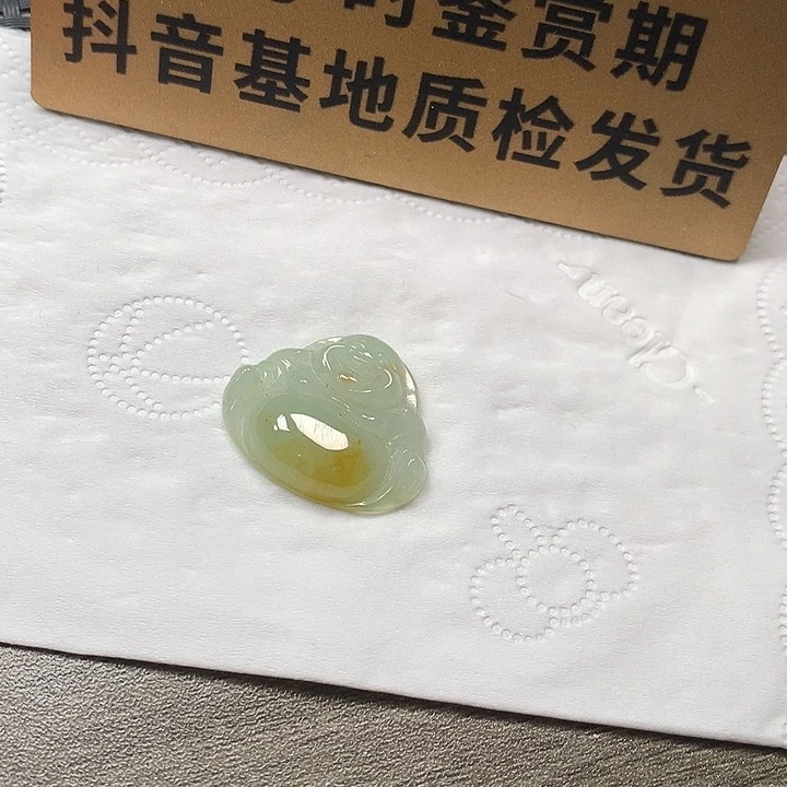 颈饰未镶嵌翡翠佛