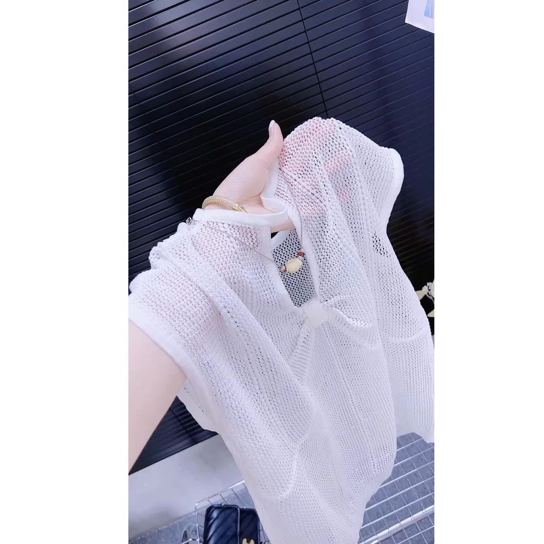 2025夏季新款女士圆领钩花镂空露背无袖T恤欧货宽松设计感上衣