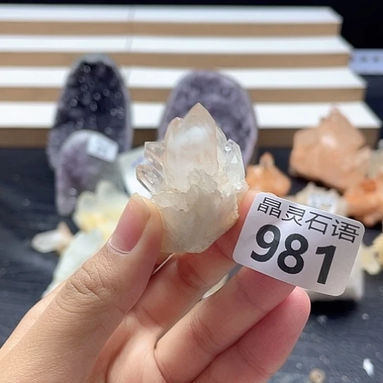 水晶大型摆件（非配饰）未镶嵌