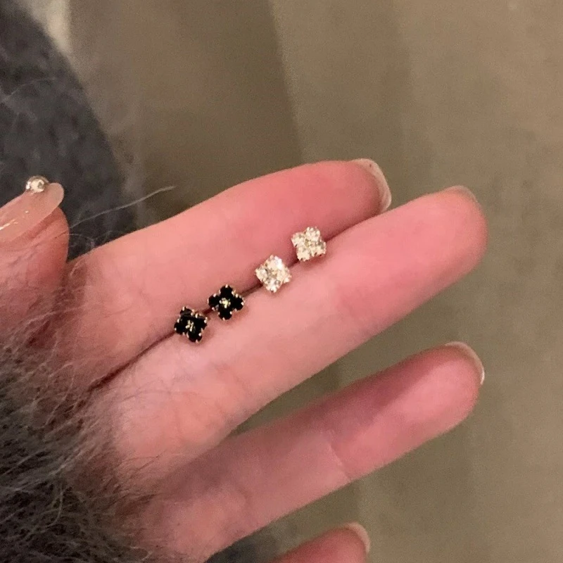 合金锆石耳饰 小香风方钻锆石耳钉耳骨钉迷你精致耳饰睡觉免摘