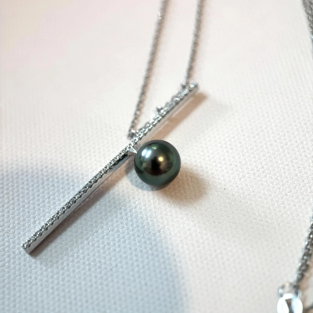 大溪地黑珍珠平衡木设计款吊坠含链「孤品」
