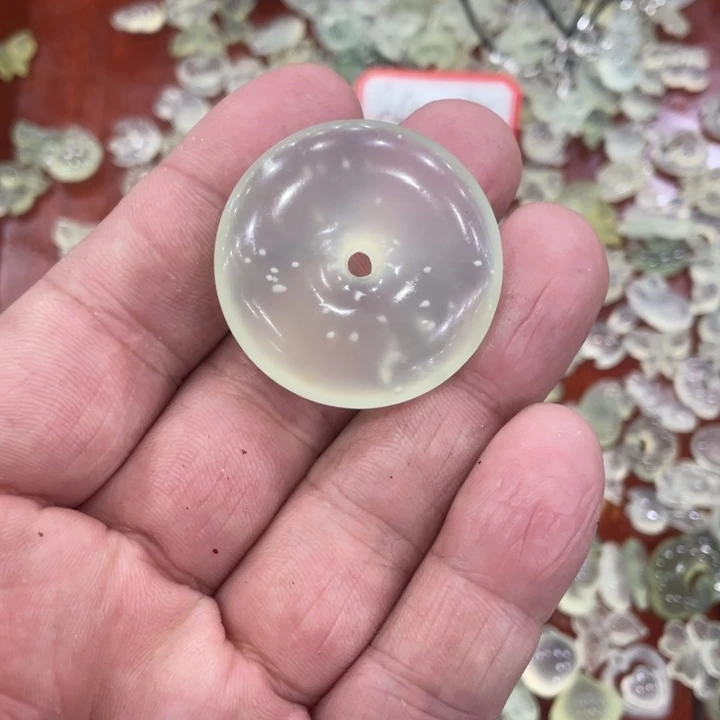 蛇纹石玉合金颈饰