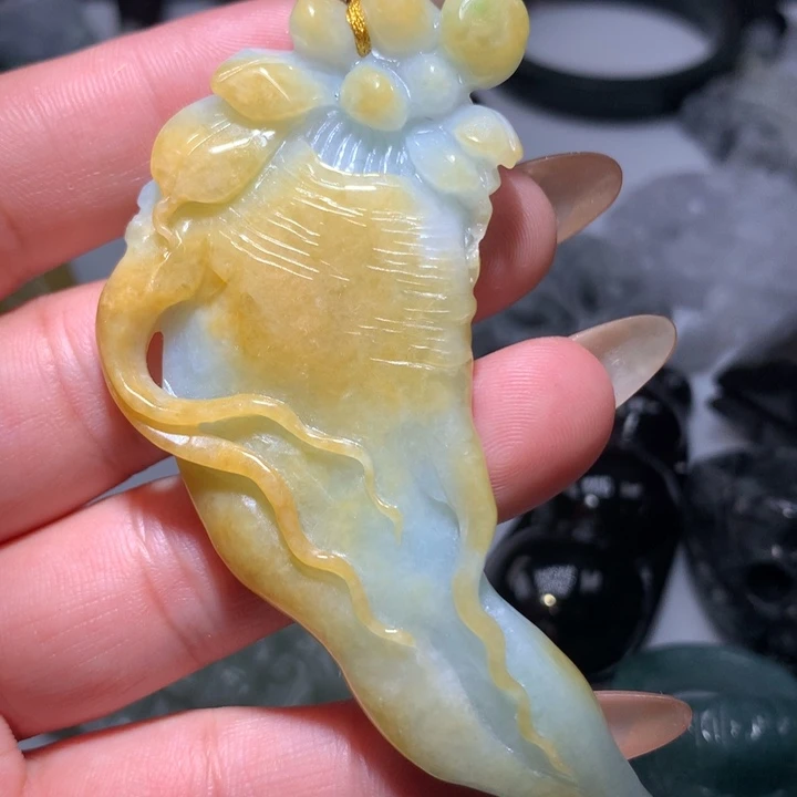 翡翠未镶嵌颈饰保真天然A货翡翠