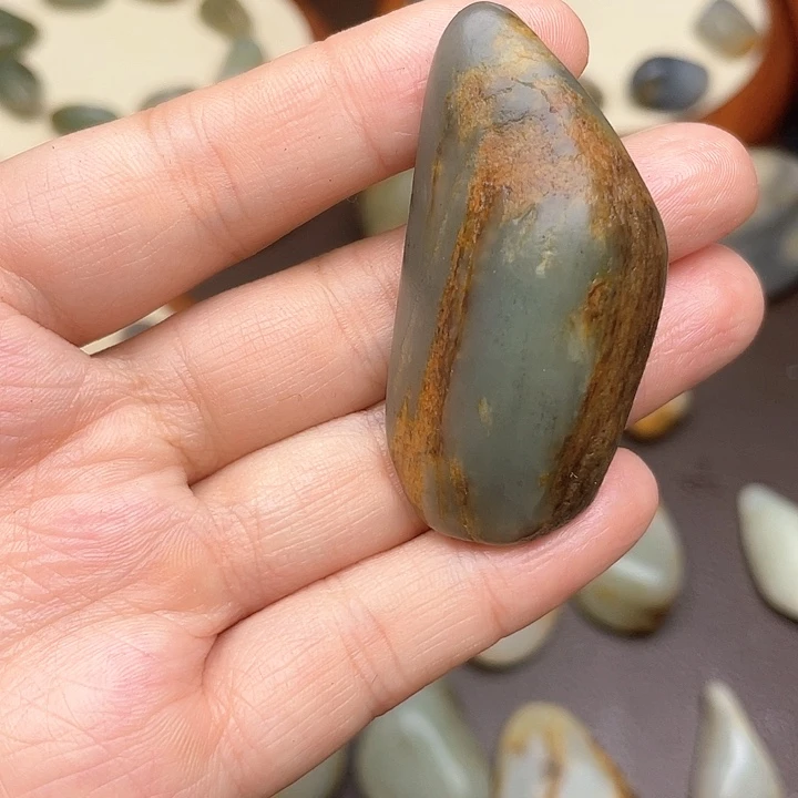 和田玉未镶嵌颈饰19