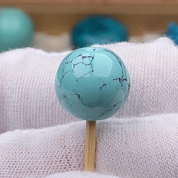 绿松石未镶嵌珠宝奇石12.6