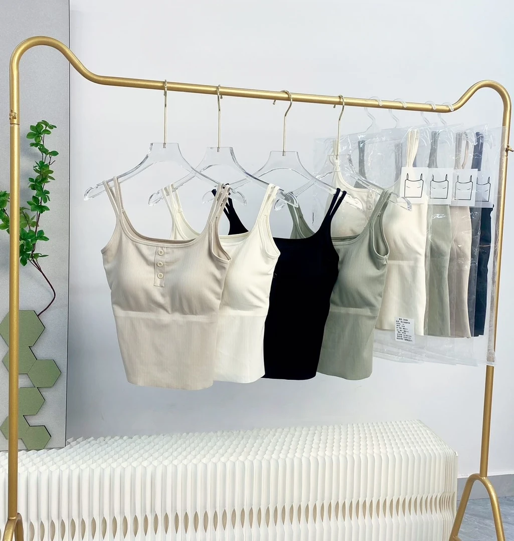 Manmi  轻裸感纽扣内搭背心 24208