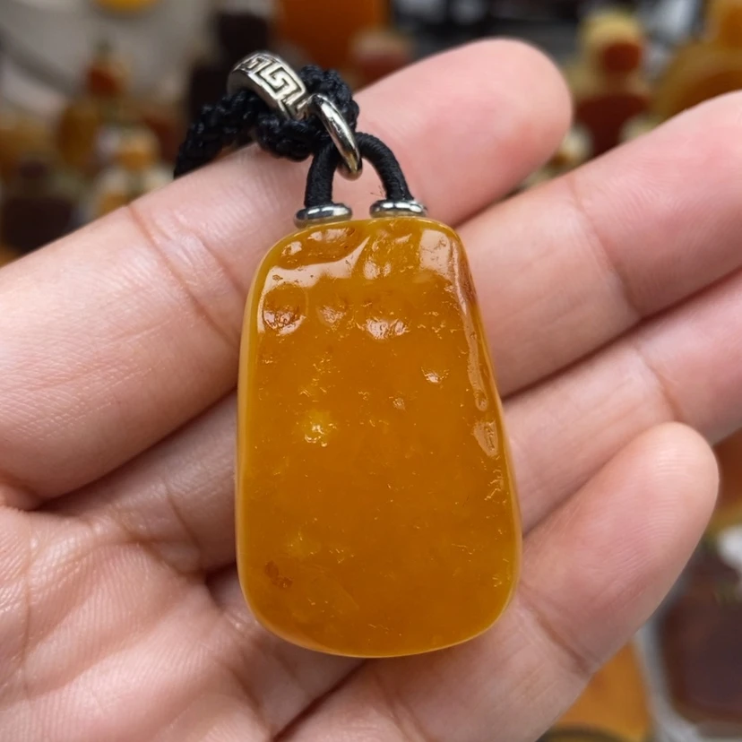 【闪购商品】琥珀颈饰未镶嵌