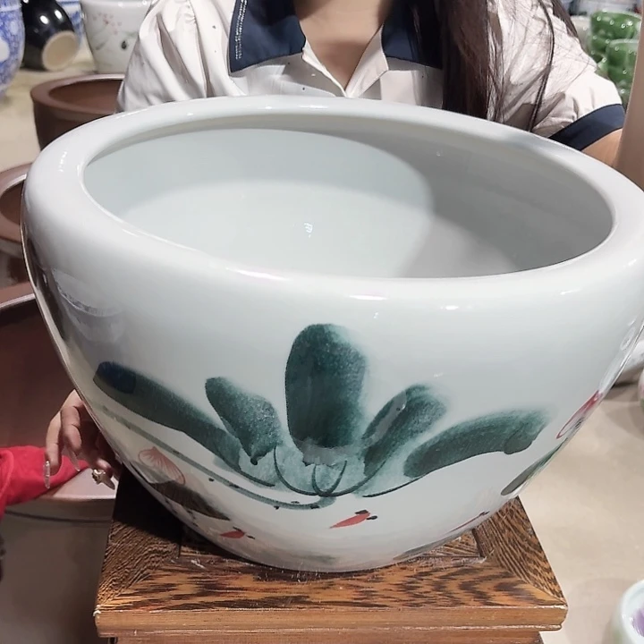 瓷片口径40厘米 高度25厘米