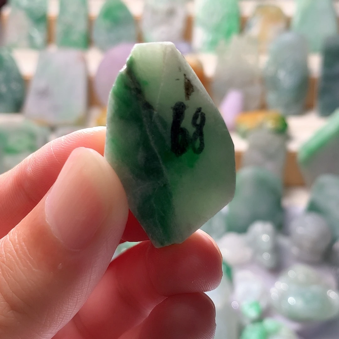 翡翠散珠翡翠原石片料