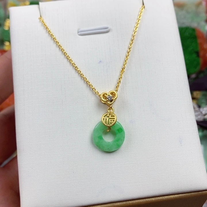 翡翠未镶嵌吊坠(赠链)