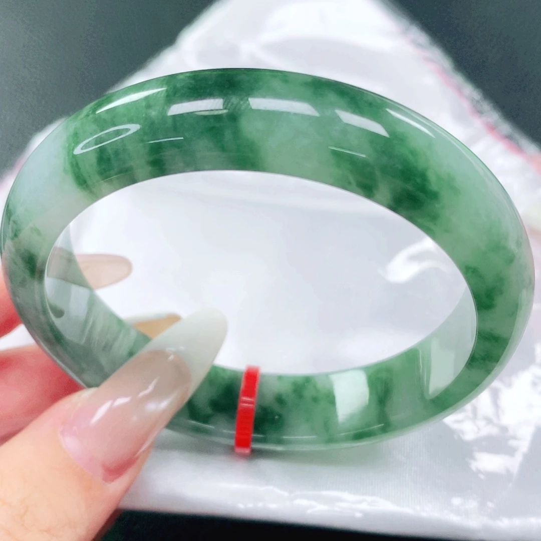 翡翠未镶嵌手镯56