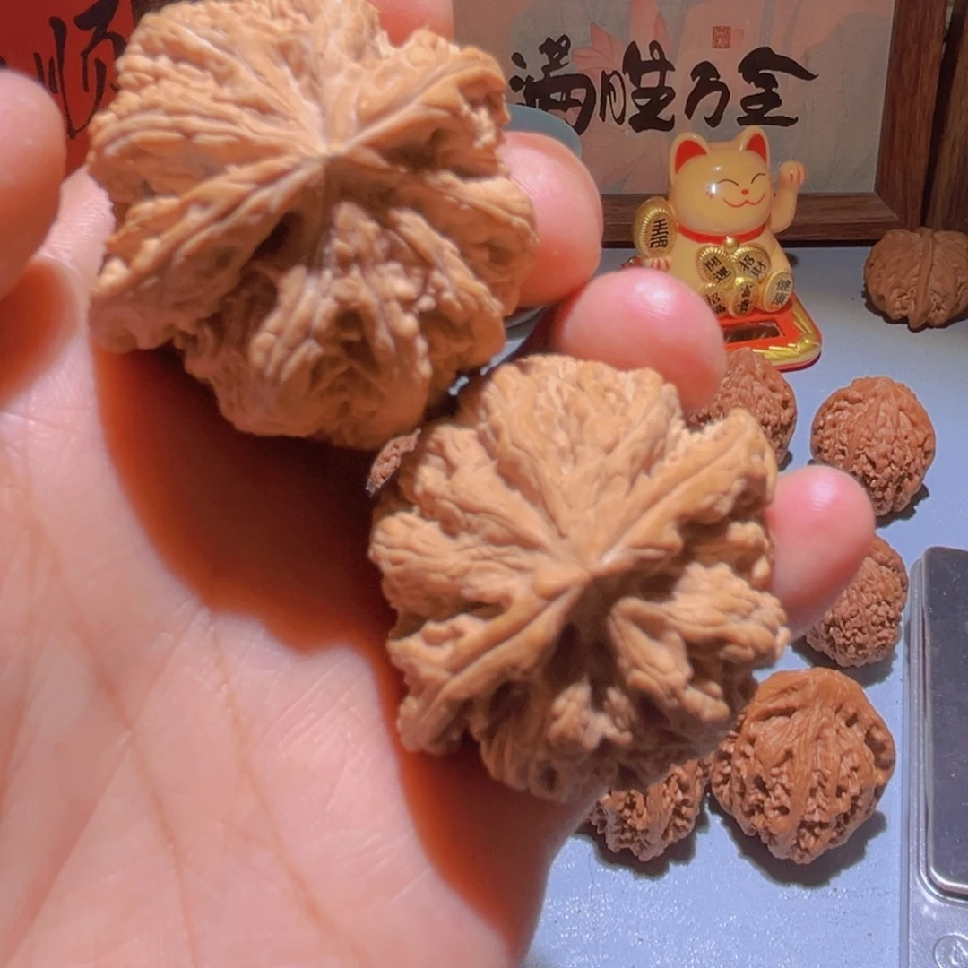 瑞麟文玩核桃大粗筋小黄尖介意勿拍