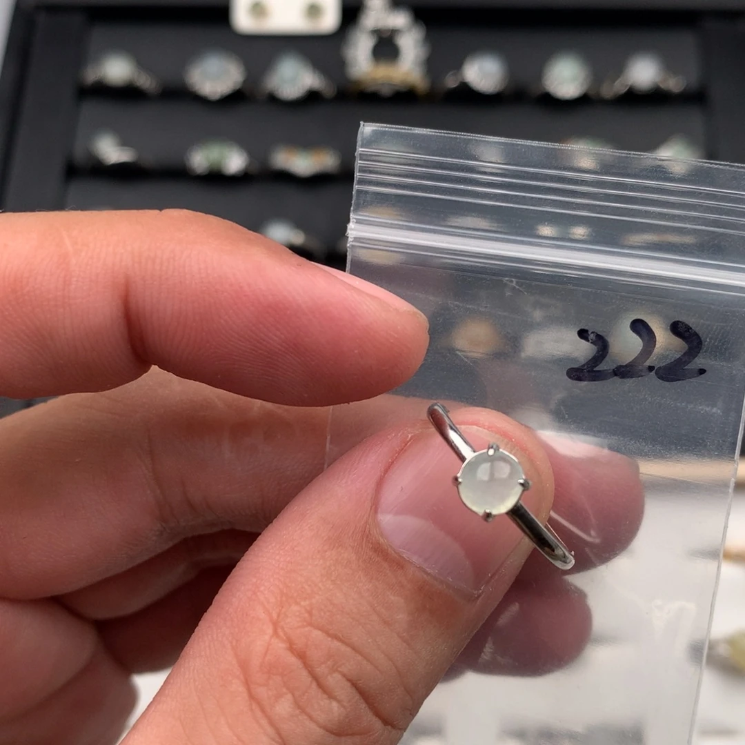 翡翠未镶嵌戒圈222