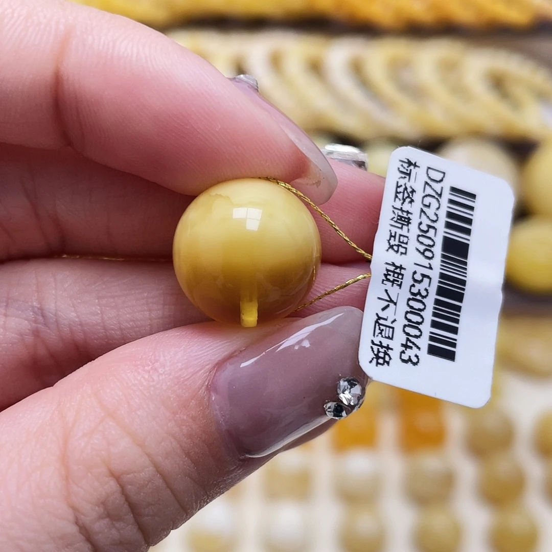 琥珀未镶嵌裸石14.3mm圆珠瑕