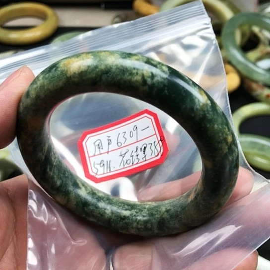 蛇纹石玉手镯未镶嵌用****果