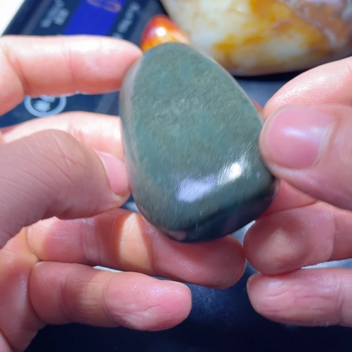 和田玉未镶嵌珠宝奇石