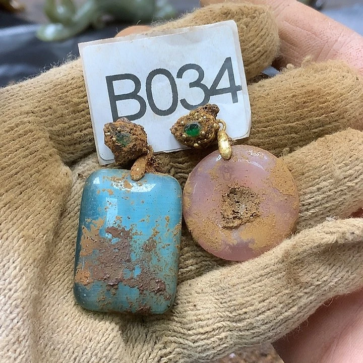 未镶嵌和田玉挂件P****