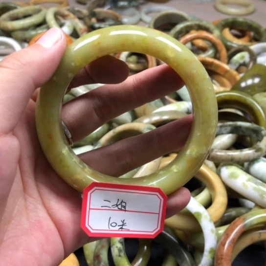 未镶嵌蛇纹石玉手镯二*