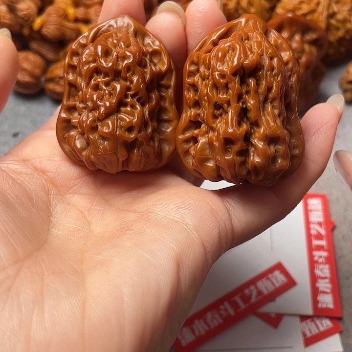 文玩核桃吊坠葫芦