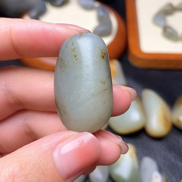 和田玉颈饰未镶嵌24