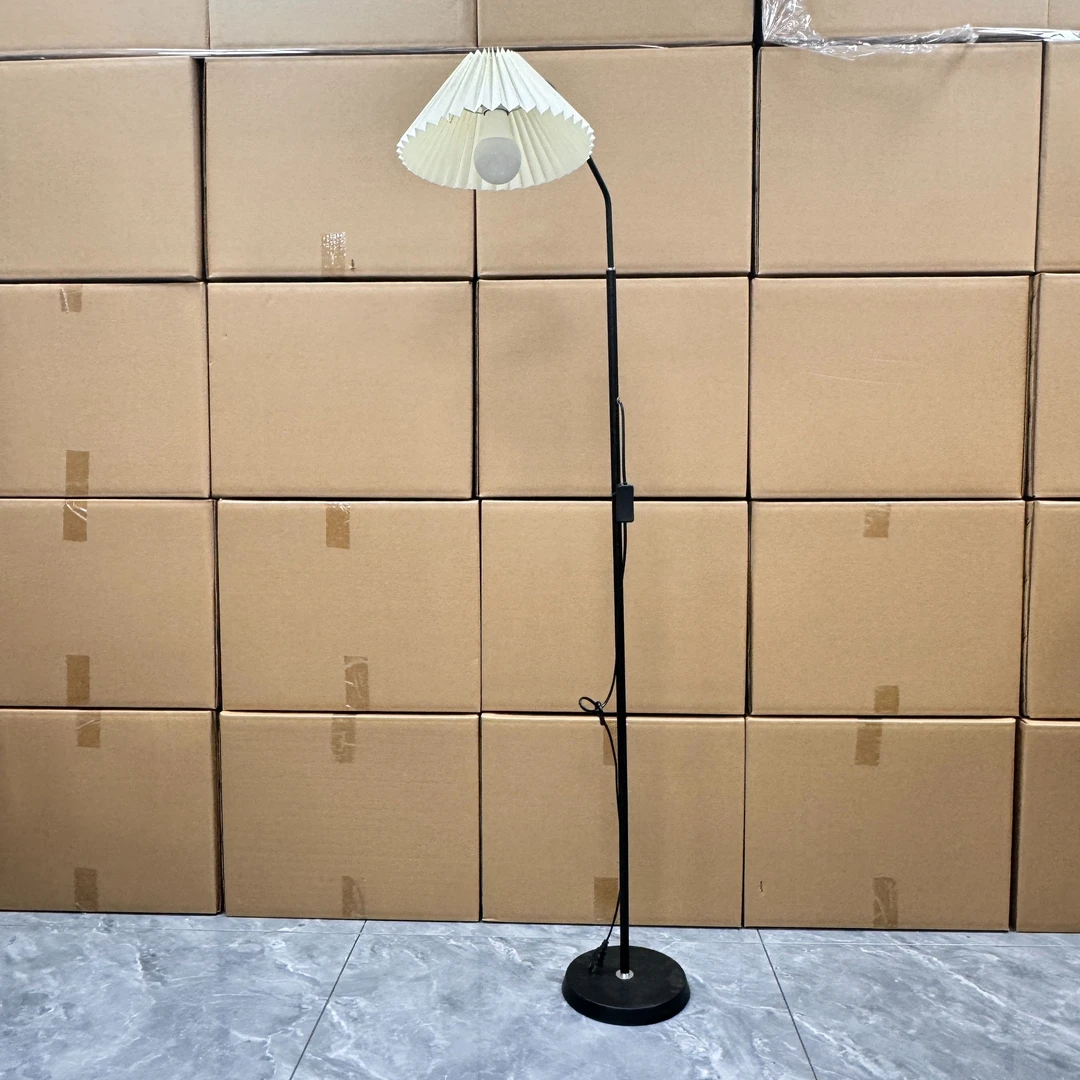 随机发北欧落地灯客厅卧室床头灯ins风极简轻奢落地灯沙发灯YH