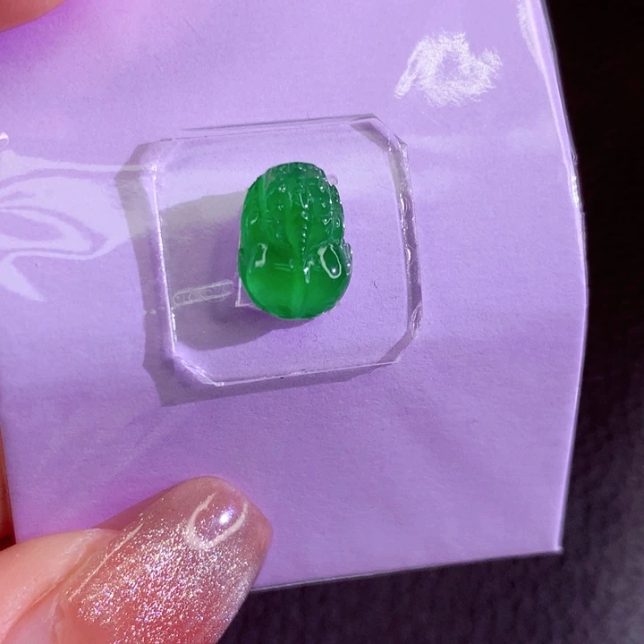 定制翡翠未镶嵌翡翠