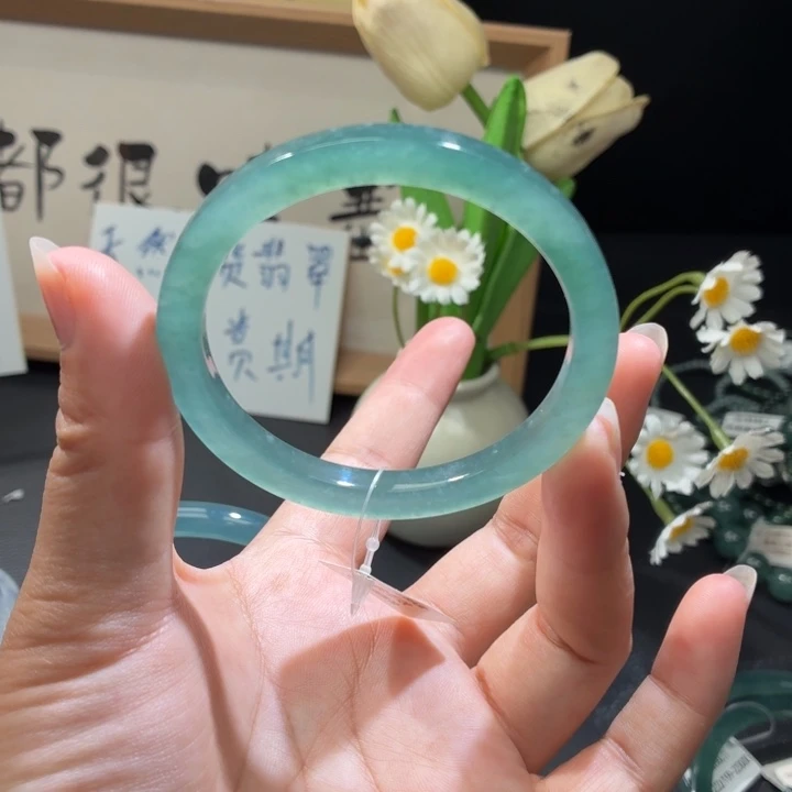 未镶嵌手镯翡翠渐变冰晴